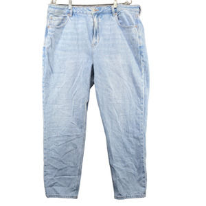American Eagle Outfitters Women's Strigid Mom Jean Blue Plus Size 18 Light Wash